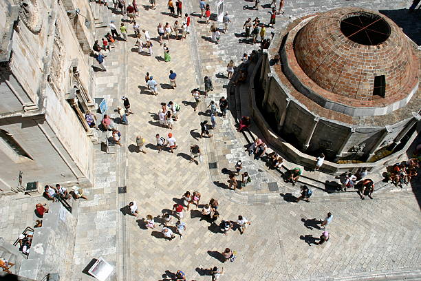 istock dubrovnik city life 139994482