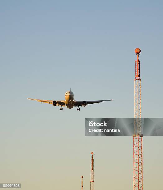 Foto de Guia De Landing e mais fotos de stock de Aeroporto - Aeroporto, Aproximar, Aterrissar