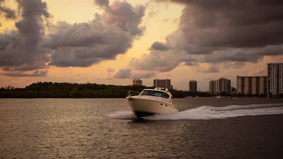 Recreational boat speeding inr Biscayne Bay North Miami Florida