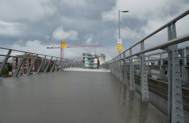 istock Approaching Pandora street from Johnson drawbridge 1399971926