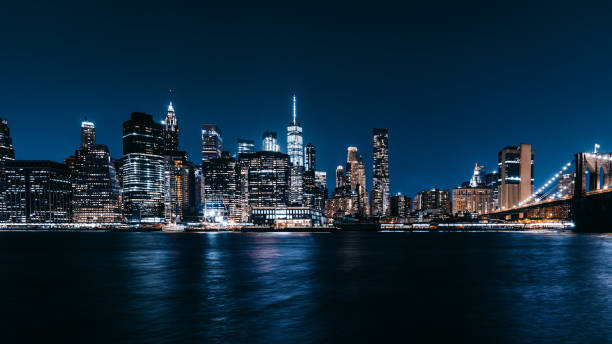 istock Manhattan Downtown Skyline at Night / NYC 1400029991
