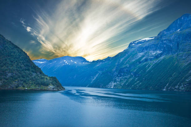 istock Norway fjord, Sunset mountain seaside Geiranger 1400034087