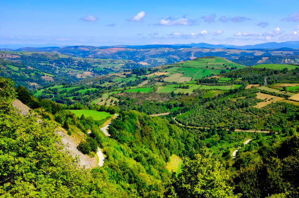istock View from Pedrafita do Cebreiro 1400044898