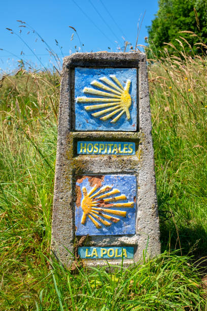 istock Camino de Santiago 1400045377