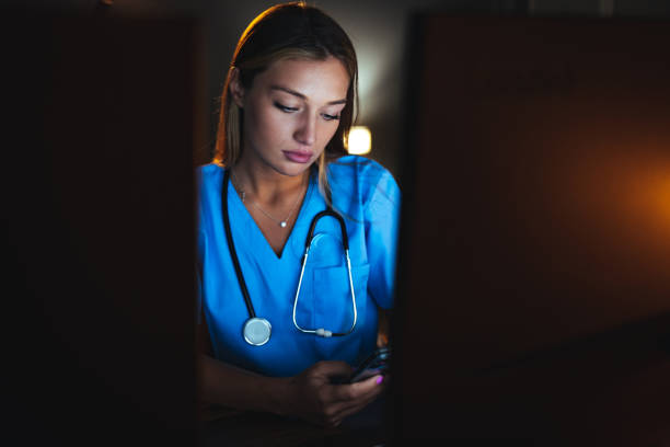 istock Female physical therapist confirms patient appointment 1400059514