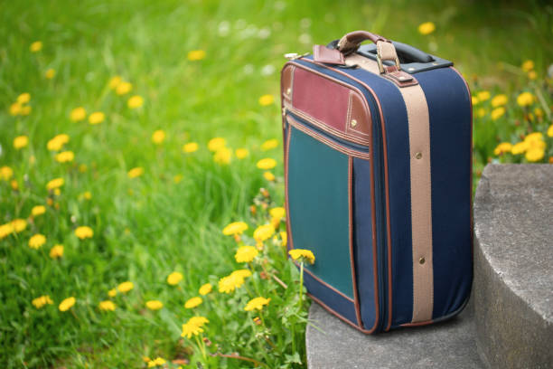 istock Old travel bag 1400071240