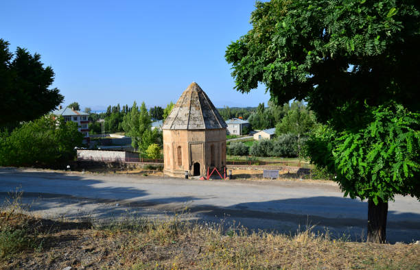 istock Kadem Pasha Hatun Tomb - Van / TURKEY 1400108263