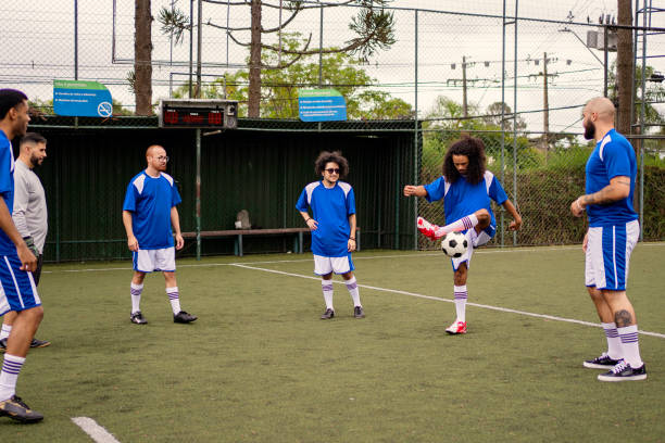 istock Soccer team warming up before the game 1400133144