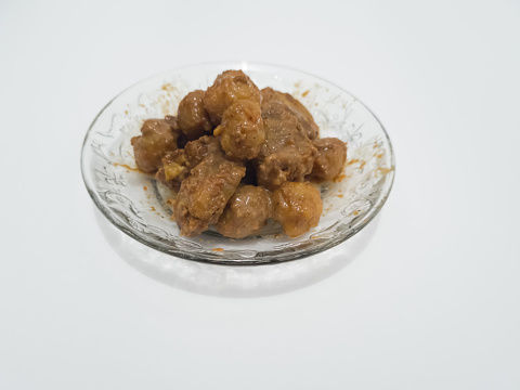 Snacks made from flour and other ingredients are called spicy cilok