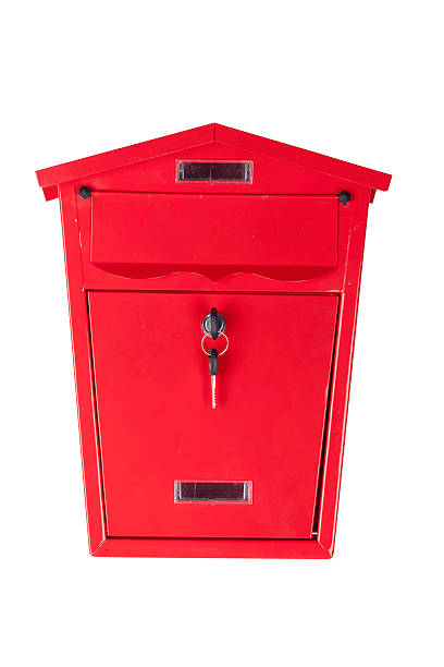 cassetta postale rossa (percorso clip inclusa - mailbox mail junk mail opening foto e immagini stock