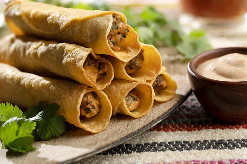 BAKED MUSHROOM AND SPINACH TAQUITOS FINGER FOOD APPETIZER