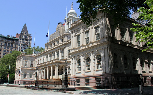 New York City Hall, constructed in 1803 - 1812, in Georgian Revival style, located in Lower Manhattan, view from Park Row, New York, NY, USA
