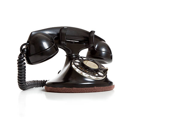 bdlack vintage telefone de mesa em branco - 1930s style telephone 1940s style old - fotografias e filmes do acervo