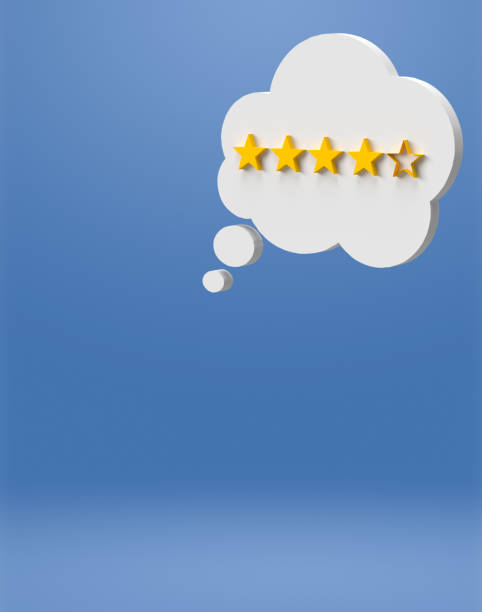 青い背景に4つ星の白いチャットバブル、コピースペース - rating star shape ranking four objects ストックフォトと画像