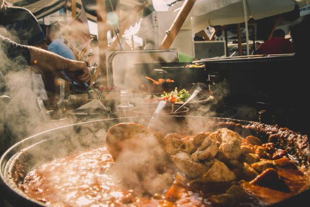 istock Steam In Cooking Pot At Stall 1400245720