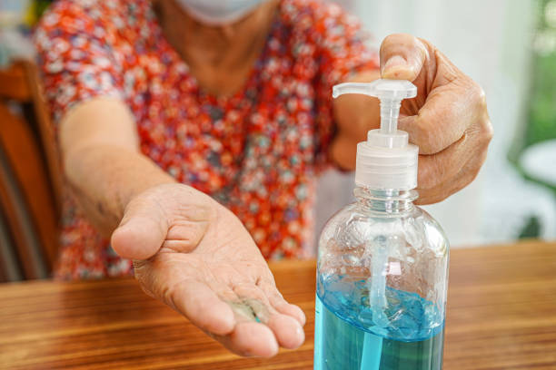 istock Asian elder senior woman patient wearing a protective mask for protect pollution environment and covid-19 coronavirus. 1400252645