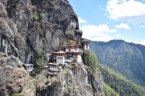 istock Tiger's nest, Bhutan 1400255769