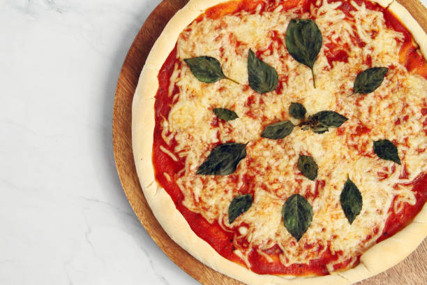 istock Freshly cooked Margharita Pizza 1400262906