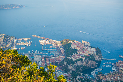 Gibraltar: general view of the town, port and airpot, with La Linea on the right and Algecerias and its bay in the background - western side of Gibraltar seen from the Upper Rock Nature reserve - photo by M.Torres