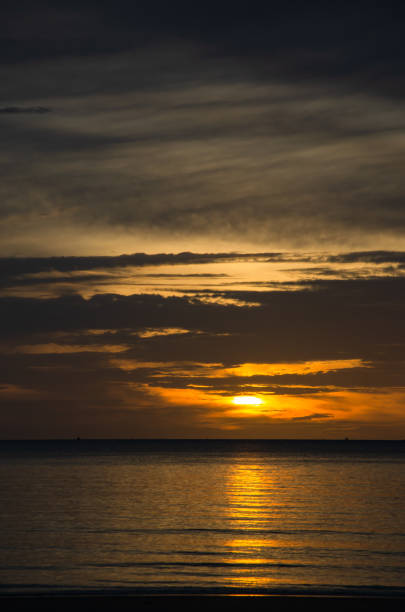 istock seascape and the skyline high resolution pictures. 1400298100