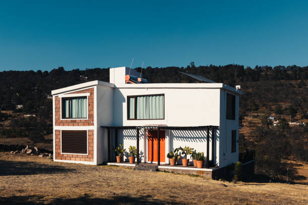 istock Sustainable Modern House 1400319542