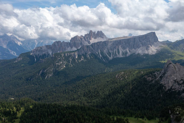 istock Cinque Torri - Dolomiti, Italy 1400352494