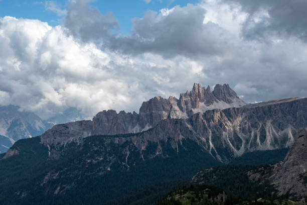 istock Cinque Torri - Dolomiti, Italy 1400352536