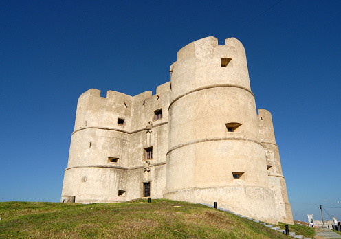 Évoramonte, Estremoz, Evora district, Alentejo, Portugal: hill-top fortress with four towers - Évora-monte village.