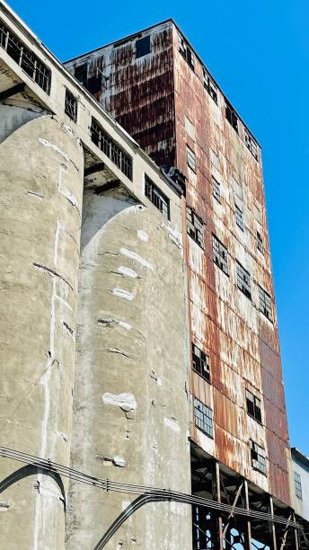 istock Historic national canal du lachine Montreal 1400412676