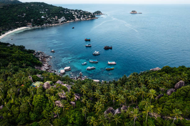 istock Bay and boats form above in island 1400414038