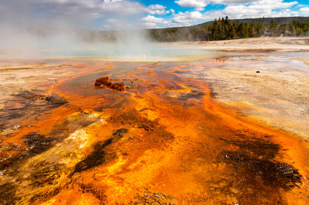 istock thermo spring at Yellowstone national park 1400456271