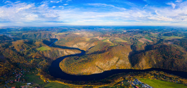 Beautiful view of Vltava river from Maj viewpoint. Czech Republic, Krnany, Europe. Maj viewpoint next to Prague in central Bohemia, Czech Republic. Aerial view of incredible Vyhlidka Maj. Beautiful view of Vltava river from Maj viewpoint. Czech Republic, Krnany, Europe. Maj viewpoint next to Prague in central Bohemia, Czech Republic. Aerial view of incredible Vyhlidka Maj. vltava river stock pictures, royalty-free photos & images