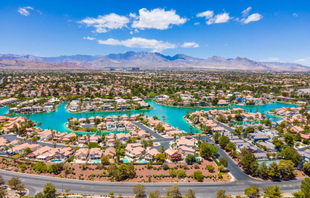 istock Lakefront village in Las Vegas 1400468260