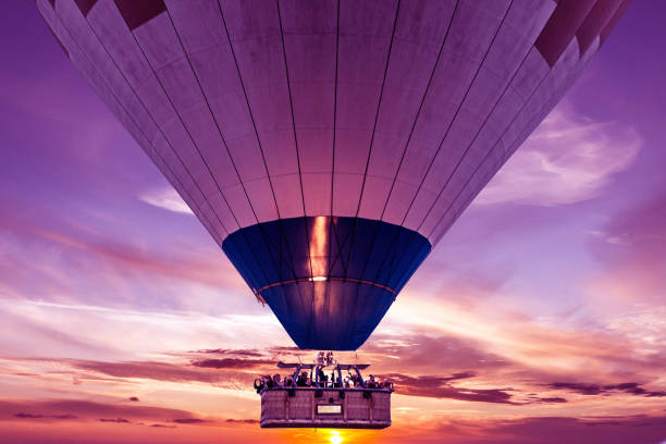 hot air balloon in the sky - cappadocia hot air balloon turkey basket imagens e fotografias de stock