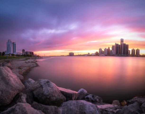 istock The Detroit and Windsor Skyline at Dusk 1400532773