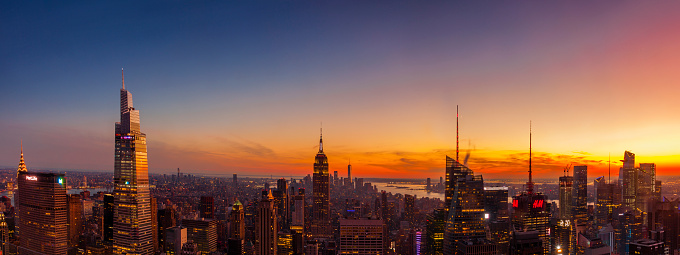 Panorama of Manhattan at sunset seen from the top of the Rockefeller Center