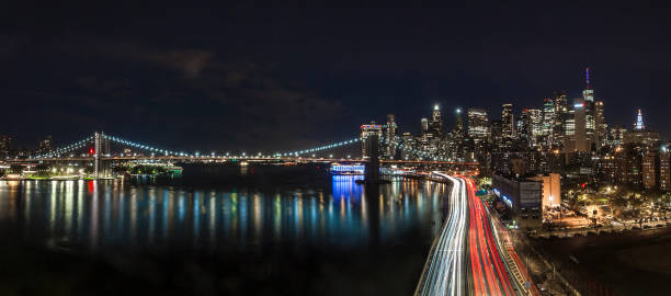 istock Brooklyn Bridge and Manhattan at Twilight 1400544548