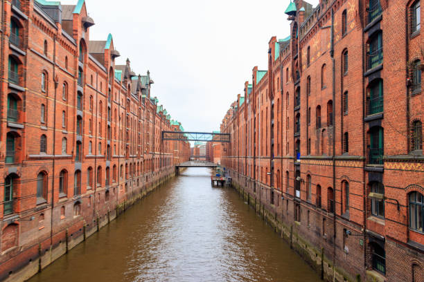 istock Warehouse district Speicherstadt in Hamburg, Germany 1400558150