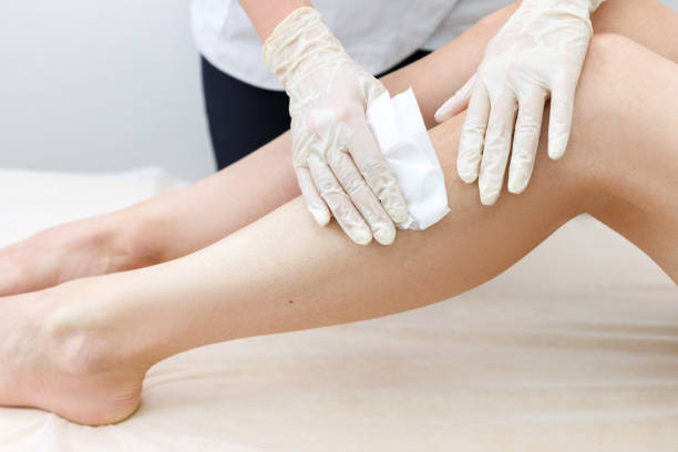 istock Master depilation legs cloth wipes 1400563518