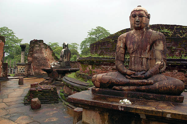 istock Seated Buddhas Of Polonnaruwa 140060465