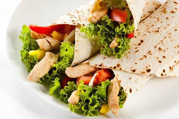 istock Grilled meat and vegetables 140060640