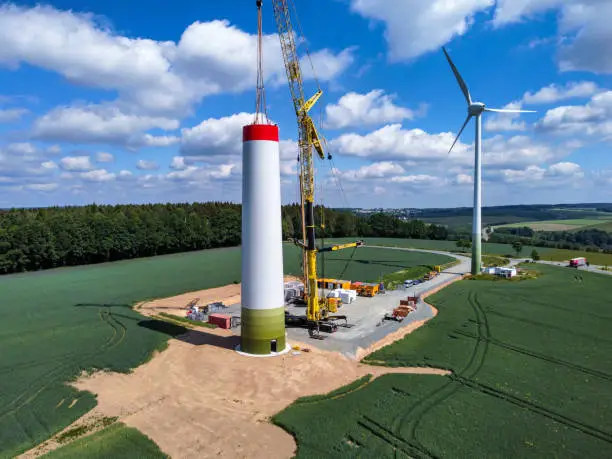 Photo of Construction of a new wind turbine