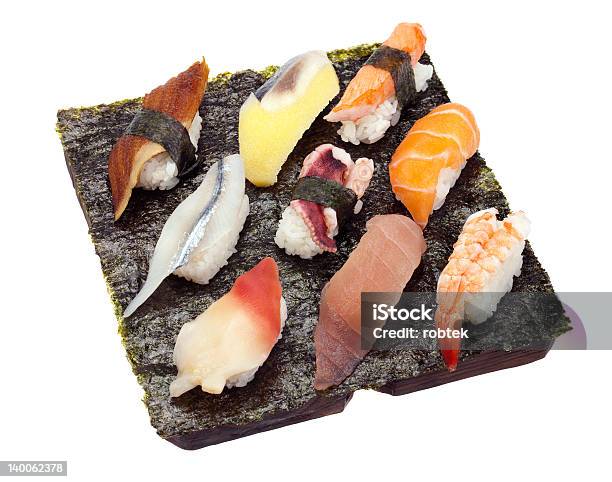 Photo libre de droit de Ensemble De Neuf Des Sushis banque d'images et plus d'images libres de droit de Sushi au maquereau - Sushi au maquereau, Aliment, Aliment cru