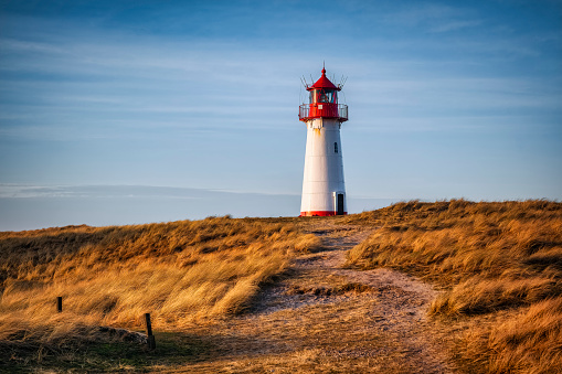 This lighthouse was built by the Kingdom of Denmark in 1852. This makes it the oldest lighthouse on the west coast of Schleswig-Holstein.The lantern house consists of a steel structure with a copper roof. The structure height is 11.3 meters above ground and the fire height is 19 meters above MThw. The beacon serves as an oriental marker beacon for the \