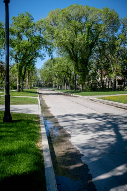istock canadian street 1400661879