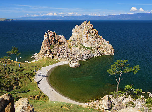 istock Shaman Rock on Baikal lake 140067196