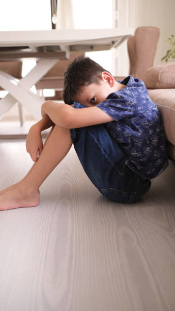 istock He doesn't feel good in his own home 1400680015