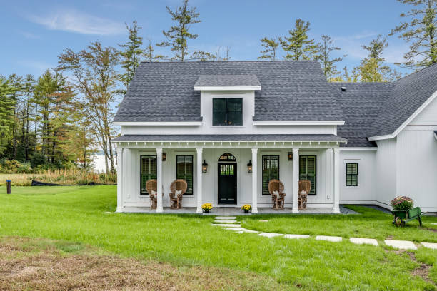 istock Gorgeous white home with many little details 1400732730