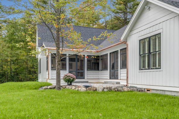 istock Gorgeous white home with many little details 1400732836
