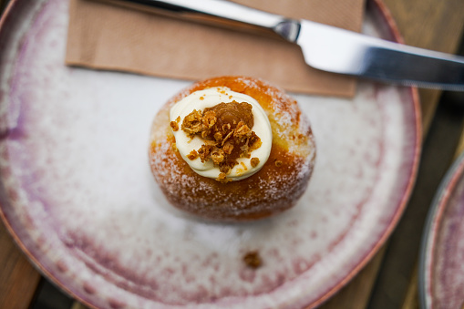 Apple crumble doughnut